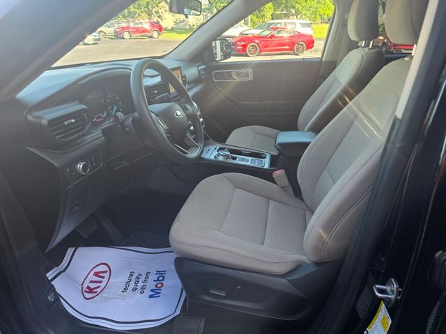 2021 Ford Explorer Base
