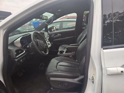 2024 Chrysler Pacifica Hybrid Select S Appearance