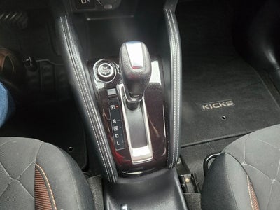2020 Nissan Kicks SR