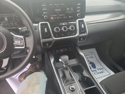 2023 Kia Sorento LX