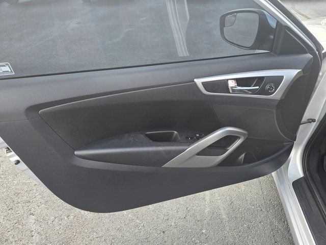 2016 Hyundai Veloster Base