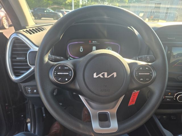 2025 Kia Soul Base