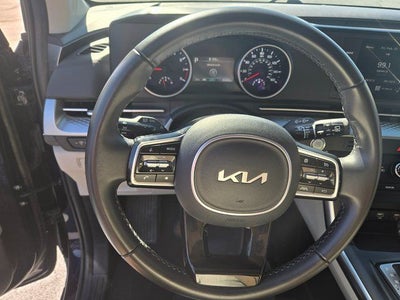 2024 Kia Carnival LX