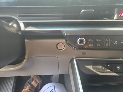 2025 Kia Carnival LXS