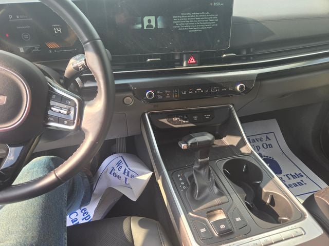 2025 Kia Carnival LXS