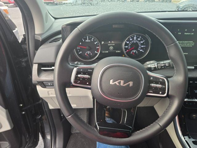 2024 Kia Carnival EX