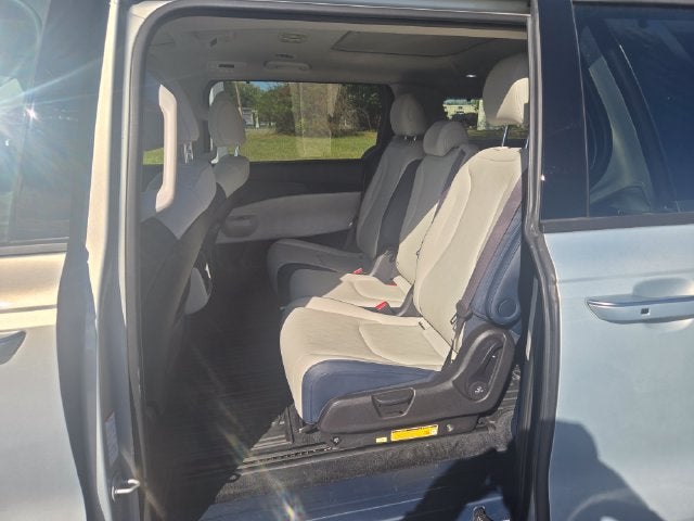 2025 Kia Carnival Hybrid SX