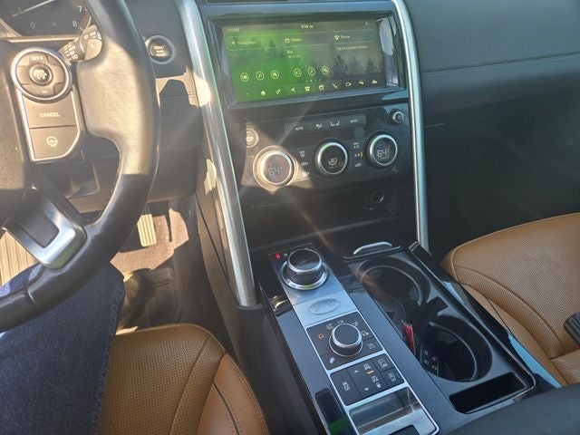 Used 2017 Land Rover Discovery HSE with VIN SALRRBBV6HA045766 for sale in Tullahoma, TN