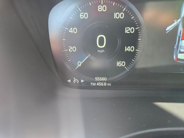 2020 Volvo XC40 Momentum