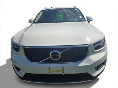 2020 Volvo XC40 Momentum